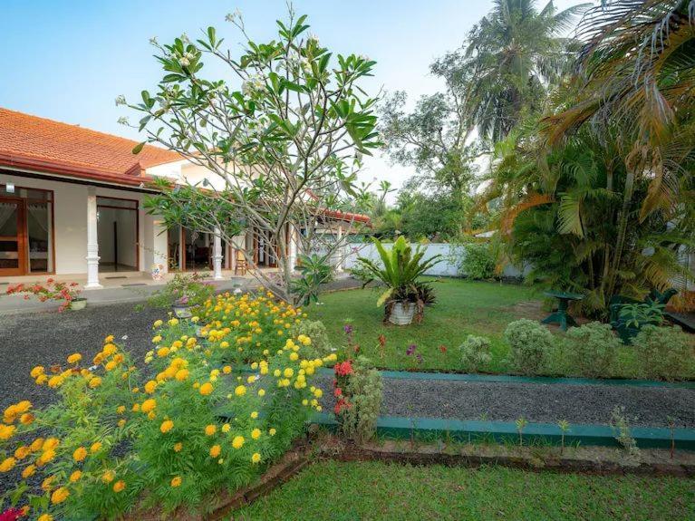 Araliya Villa Moragalla 外观 照片